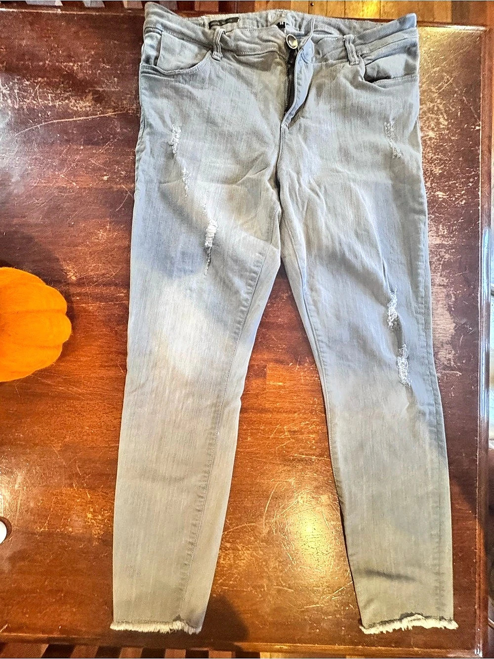 KUT from the Cloth Skinny Distressed Jeans in Gray Waist 14